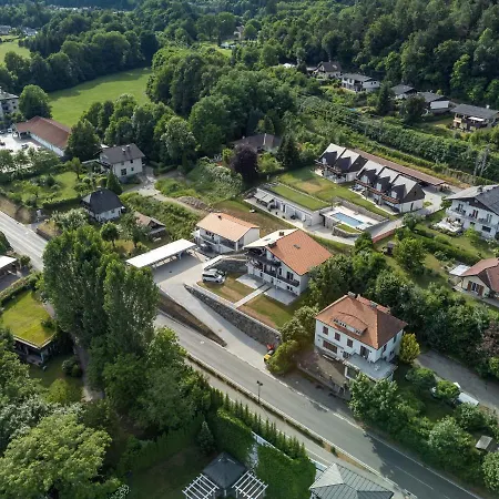 Woerthersee Seepanorama Velden am Woerthersee